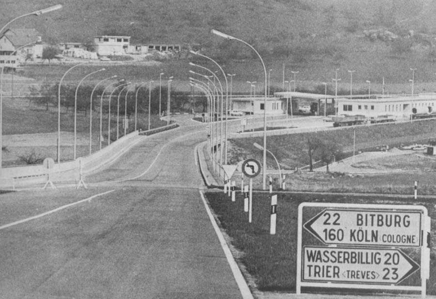 1974:  Echternacher Erholungzentrum und Umgehungstrasse werden gebaut,  Thull- oder Haardtrasse?